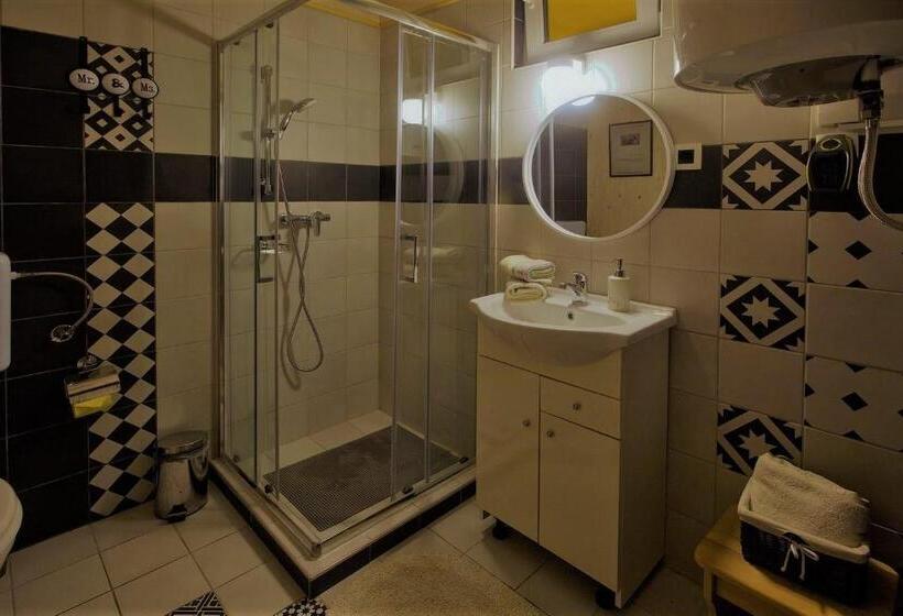 Apartma Caprivi Zavod Za Razvoj Turizma Kočevski Rog