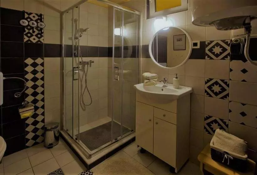 Apartma Caprivi Zavod Za Razvoj Turizma Kočevski Rog