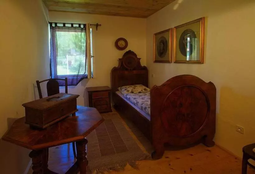 Apartma Caprivi Zavod Za Razvoj Turizma Kočevski Rog