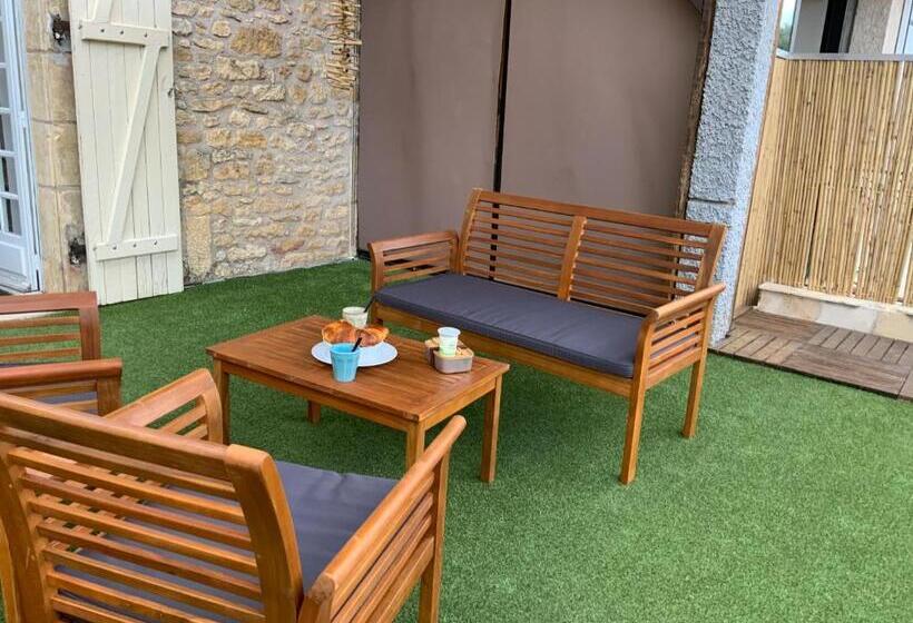 La Pte Maison 3 Place Elie Lacoste