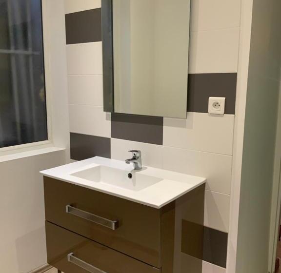 La Pte Maison 3 Place Elie Lacoste