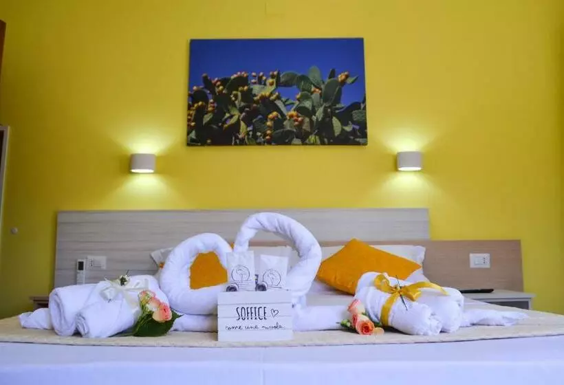 Le Twins  Bed And Breakfast