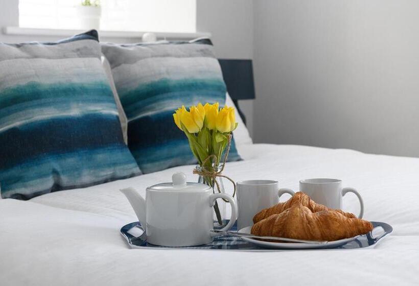 Midshore Boutique Holiday Apartment