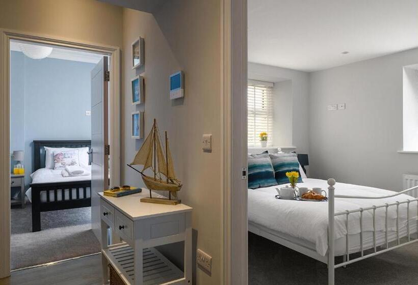 Midshore Boutique Holiday Apartment