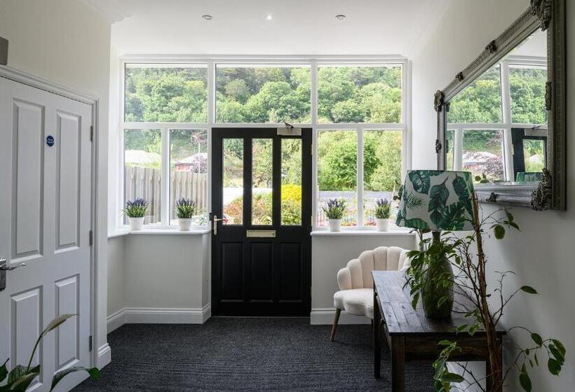 Midshore Boutique Holiday Apartment