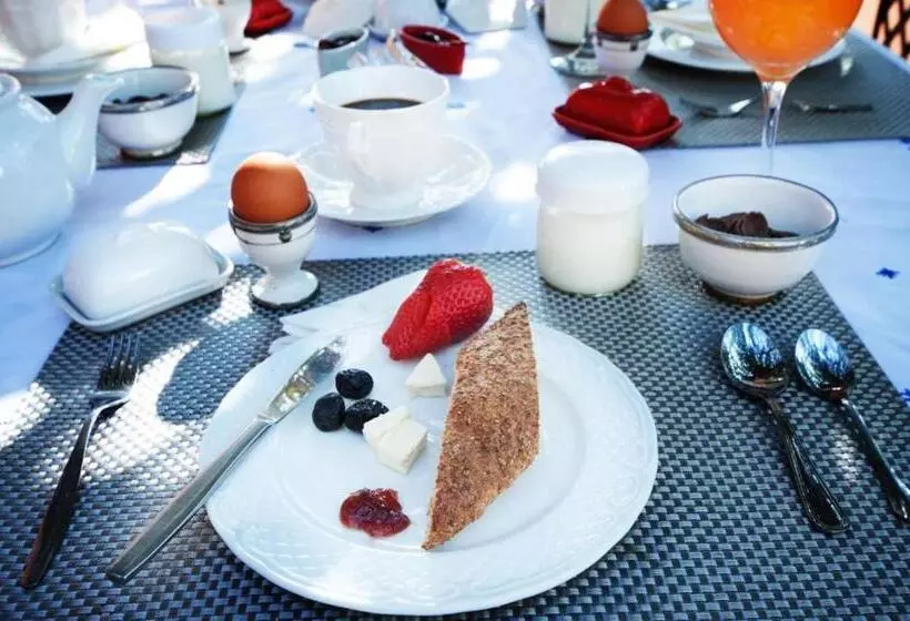 Pensione Room In B&b   Riad Anabel   Chocolat Double Room