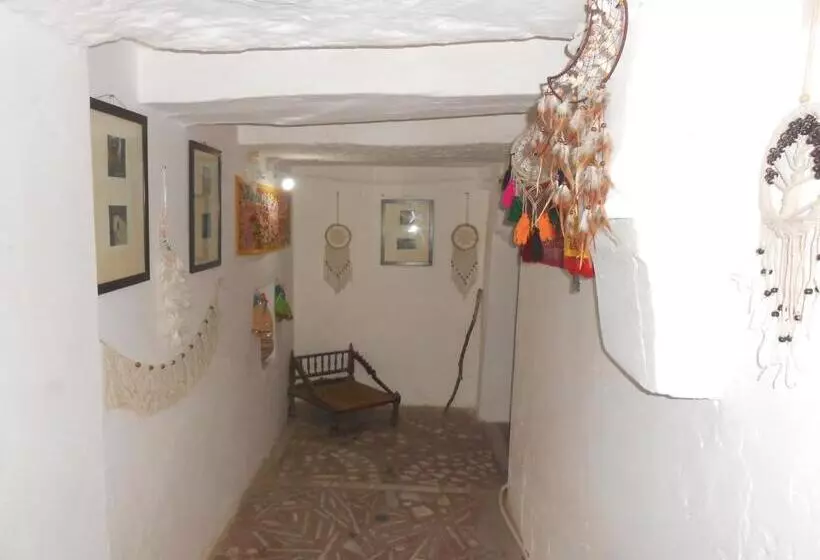 Majatalo Shiva Guest House