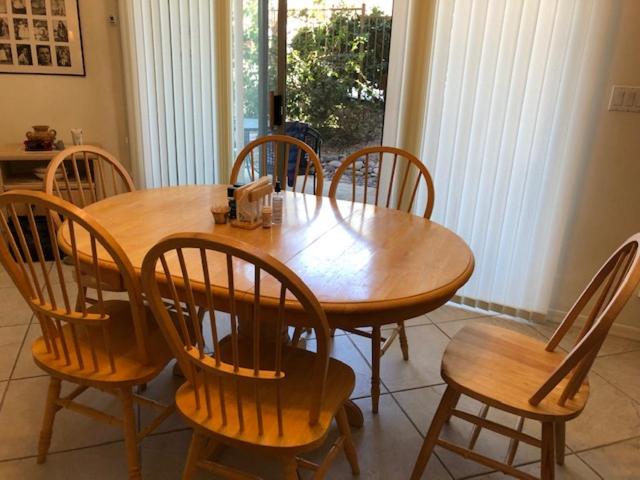 3 En Suite Bedrooms!! Spacious 2 Story Townhome With Pool And Spa + 2 Car Garage