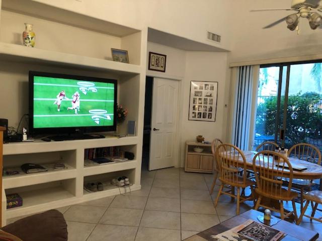 3 En Suite Bedrooms!! Spacious 2 Story Townhome With Pool And Spa + 2 Car Garage