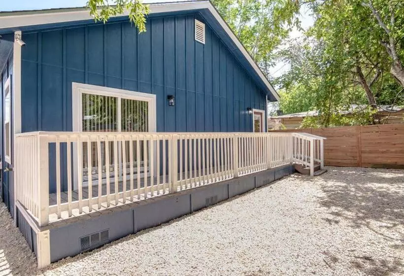 Beautiful Fenced 3br 2ba Near Exciting Downtown