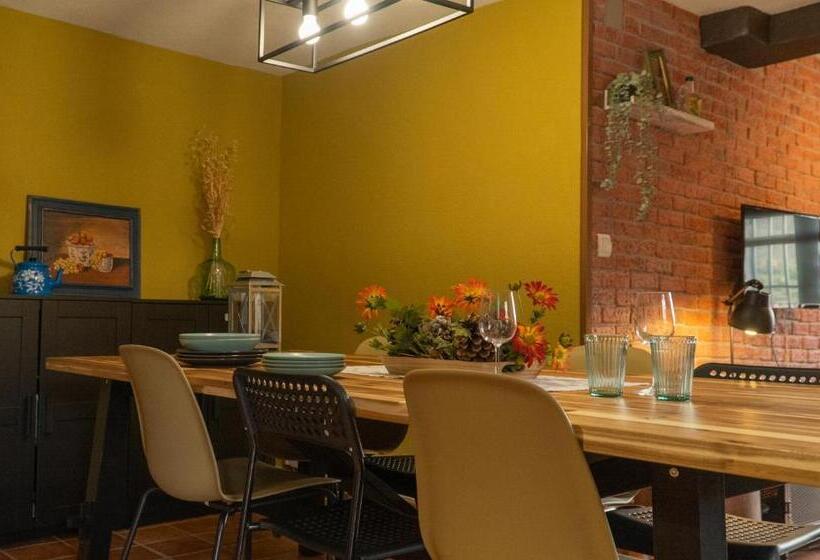 El Balcón De Sotero Y María