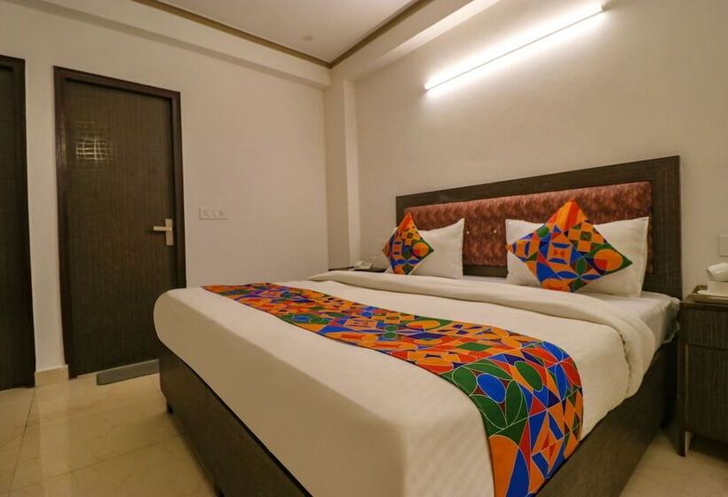 هتل Fabexpress Dolphin International Near Delhi Airport
