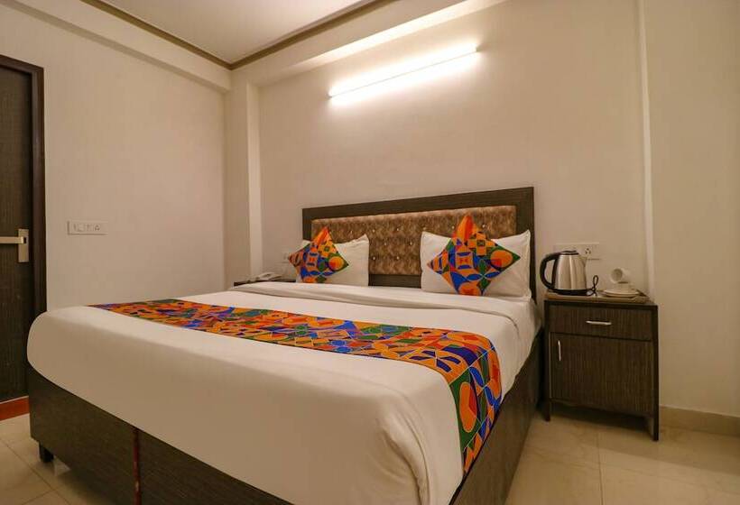 هتل Fabexpress Dolphin International Near Delhi Airport
