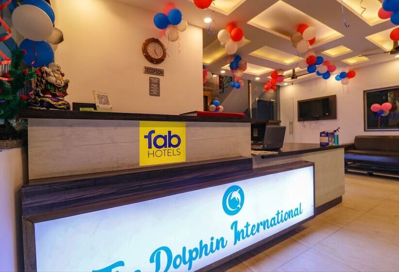 هتل Fabexpress Dolphin International Near Delhi Airport