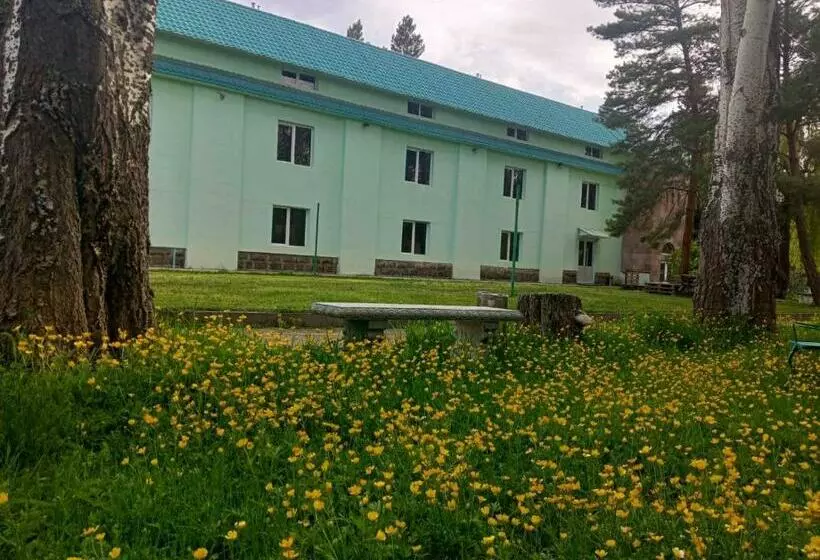 هتل N&r Rest House