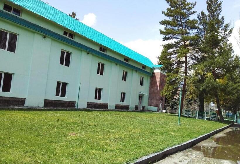 هتل N&r Rest House