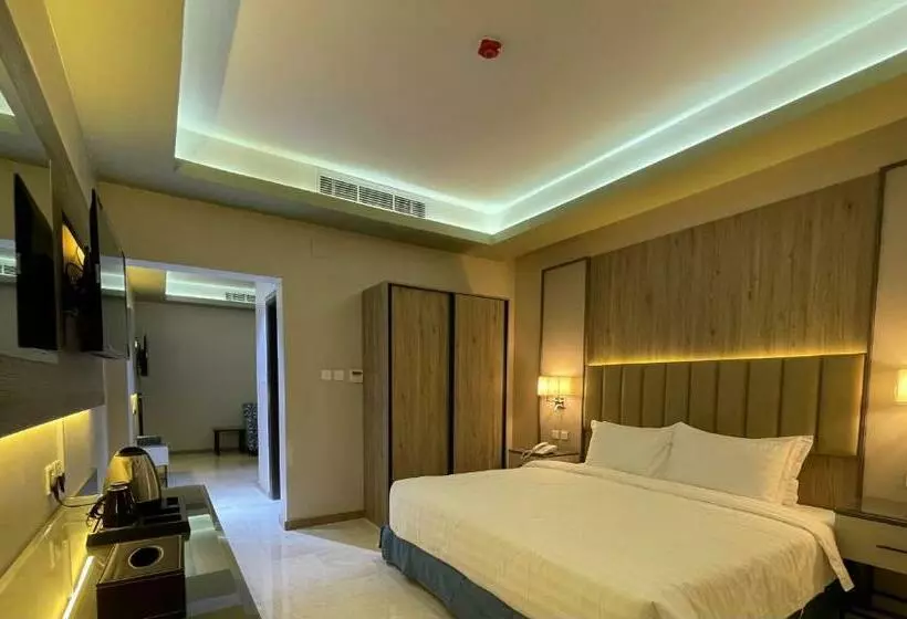Rovan Hotel
