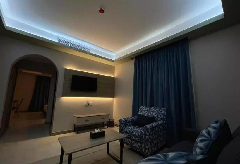 Rovan Hotel