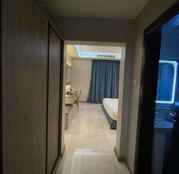 Rovan Hotel