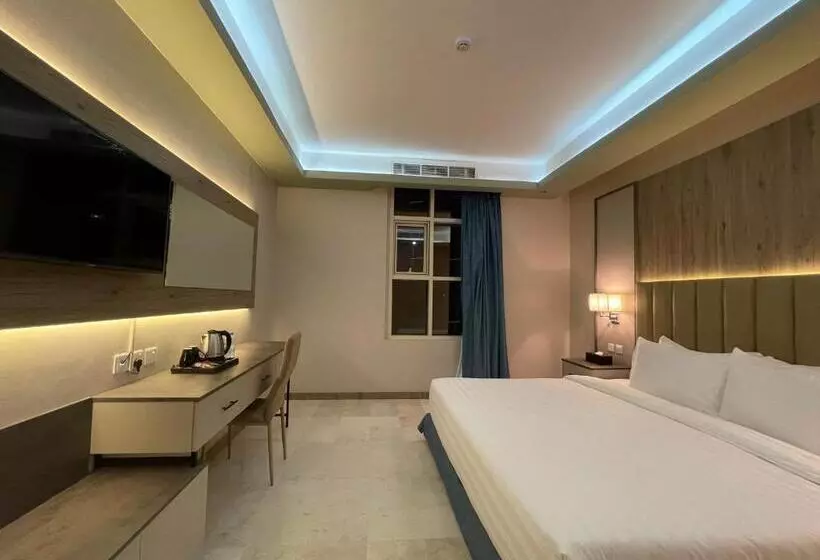 Rovan Hotel