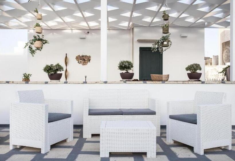 膳宿费 Faro Bianco Gallipoli Suites & Apartments