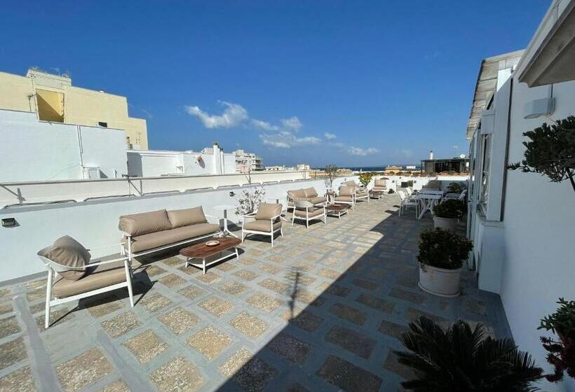 膳宿费 Faro Bianco Gallipoli Suites & Apartments