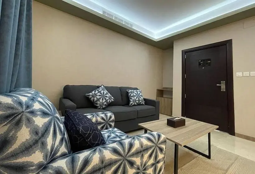 Rovan Hotel