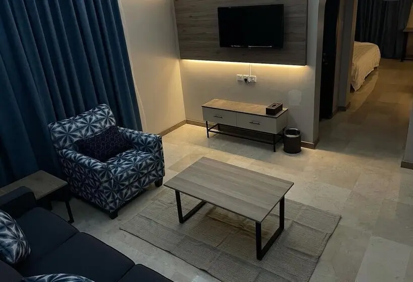 Rovan Hotel