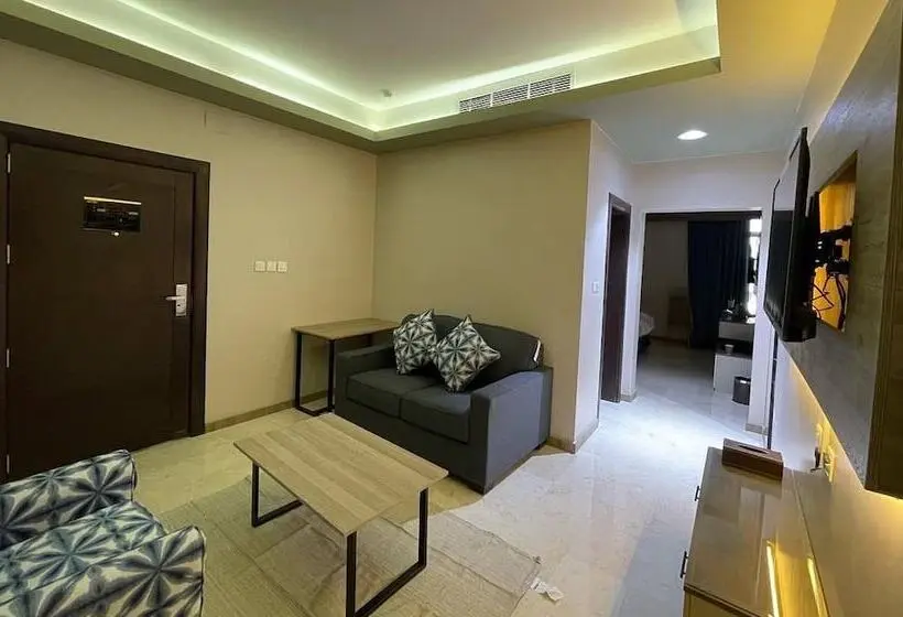Rovan Hotel