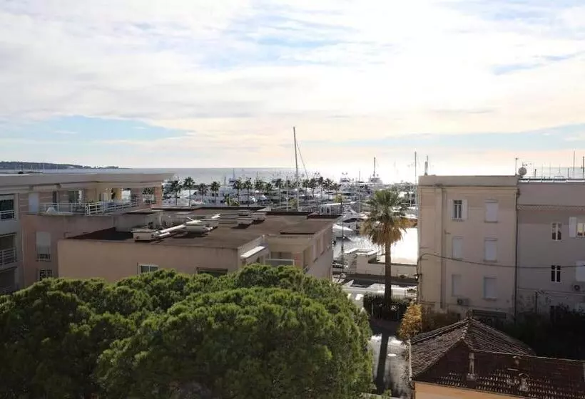 Standing Vue Mer Entre Cannes Et Antibes