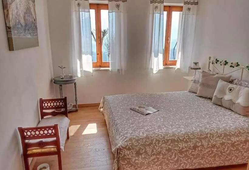 Casa Nella Natura Il Risveglio Degli Elfi