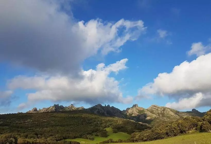 ホテル Agriturismo La Cresta