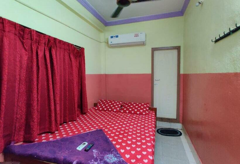 בית מלון כפרי Sri Durga Lodge