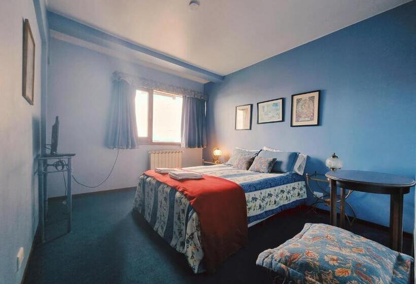 هاستل Flor Austral