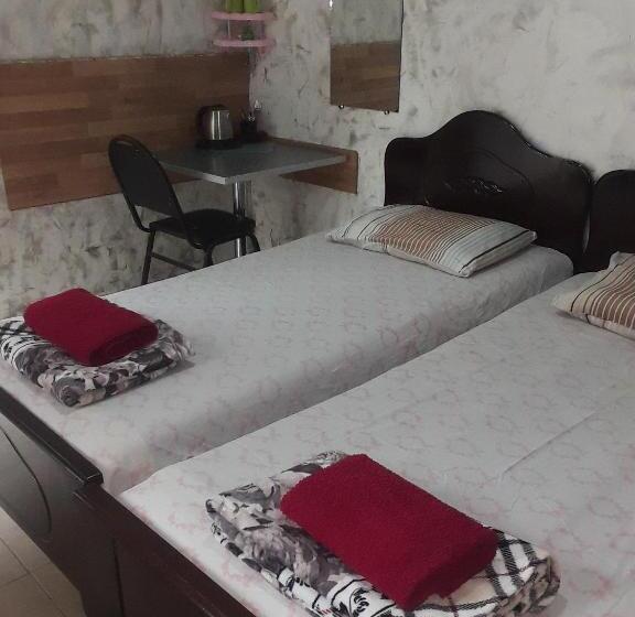 پانسیون Guesthouse Qeti