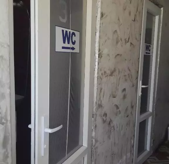 ペンション Guesthouse Qeti