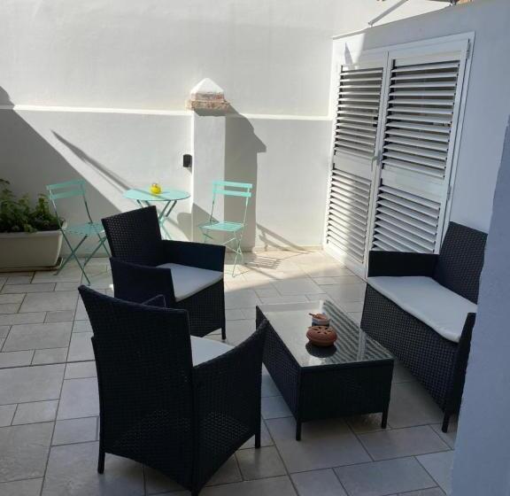 Пансион Home Alba Rooms