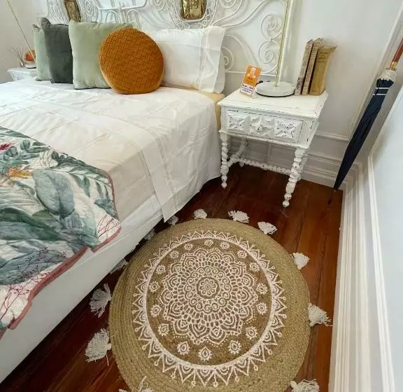 پانسیون Open Door Loft