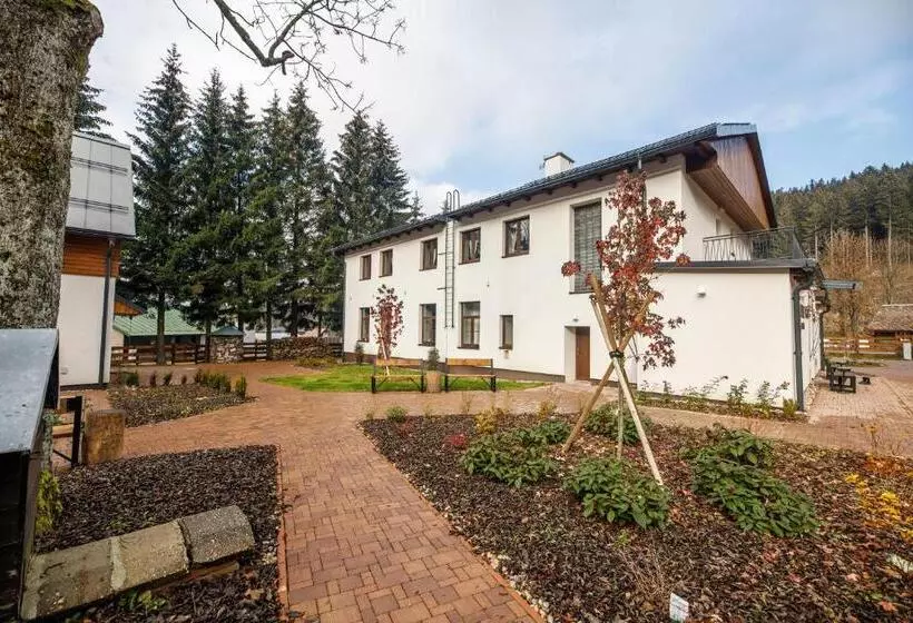 Majatalo Penzion Apidae