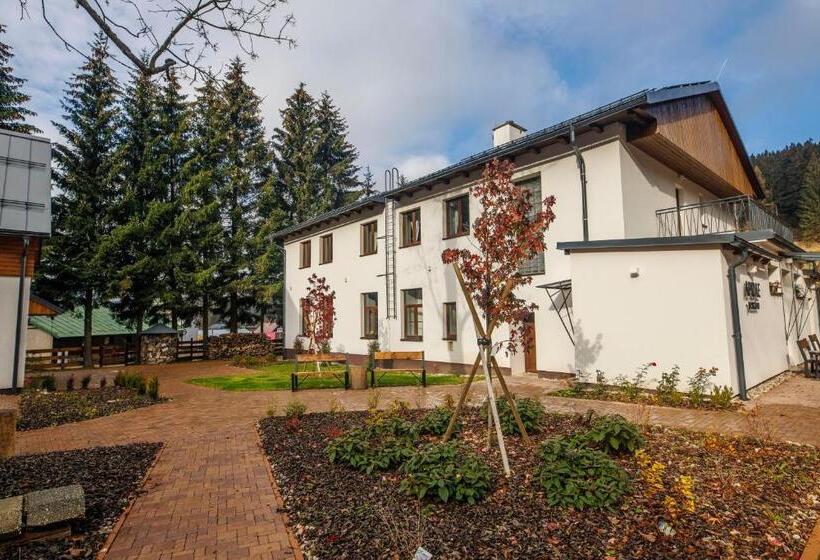 Panzió Penzion Apidae