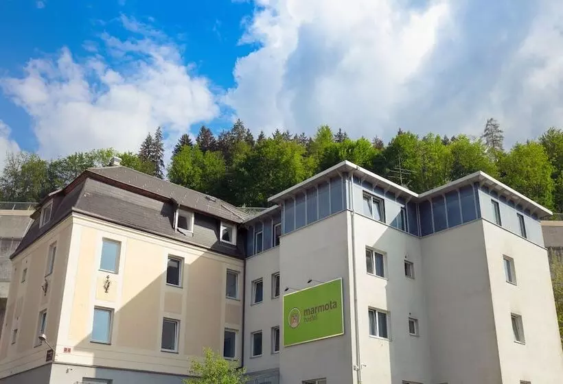 Hostel Marmota