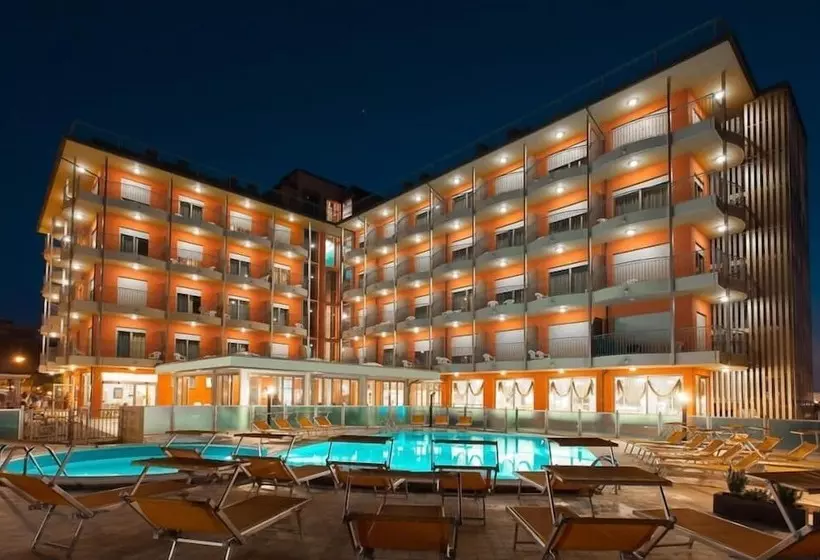 ホテル Adria Beach Club