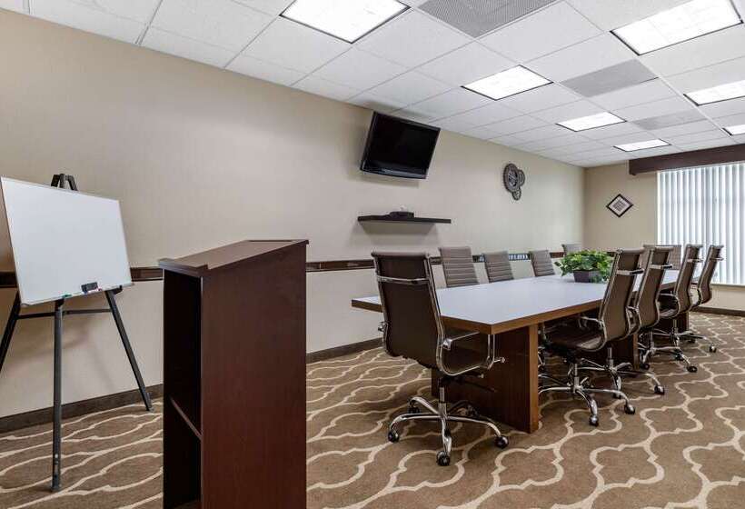 בית מלון כפרי Comfort Inn & Suites Lakeside