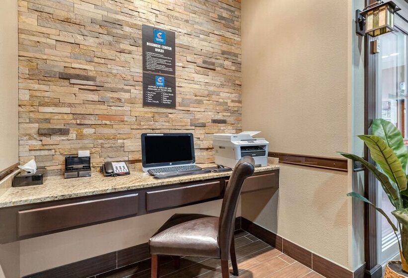 בית מלון כפרי Comfort Inn & Suites Lakeside