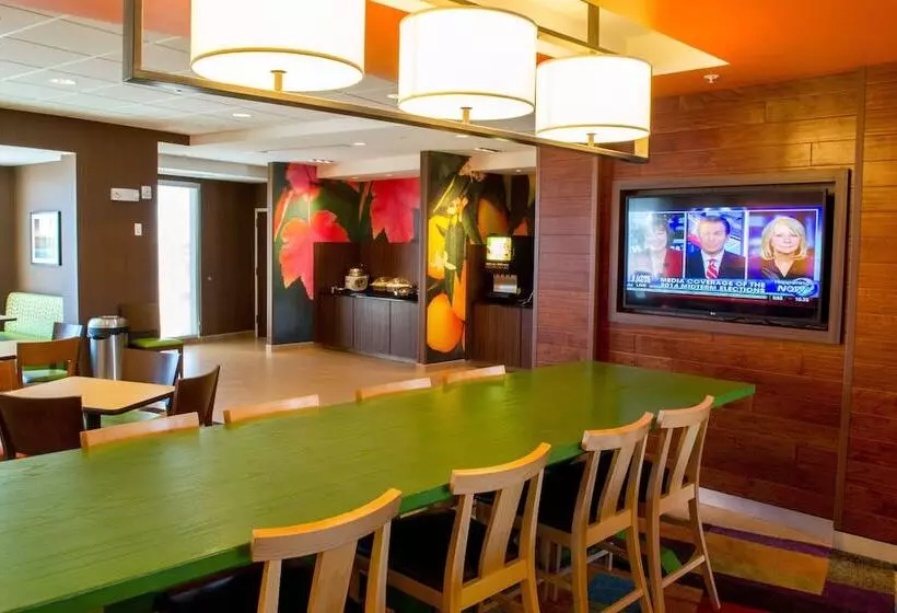 Отель Fairfield Inn & Suites By Marriott Fort Walton Beach West Destin