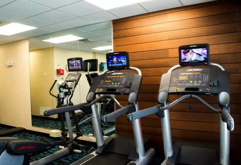 Отель Fairfield Inn & Suites By Marriott Fort Walton Beach West Destin