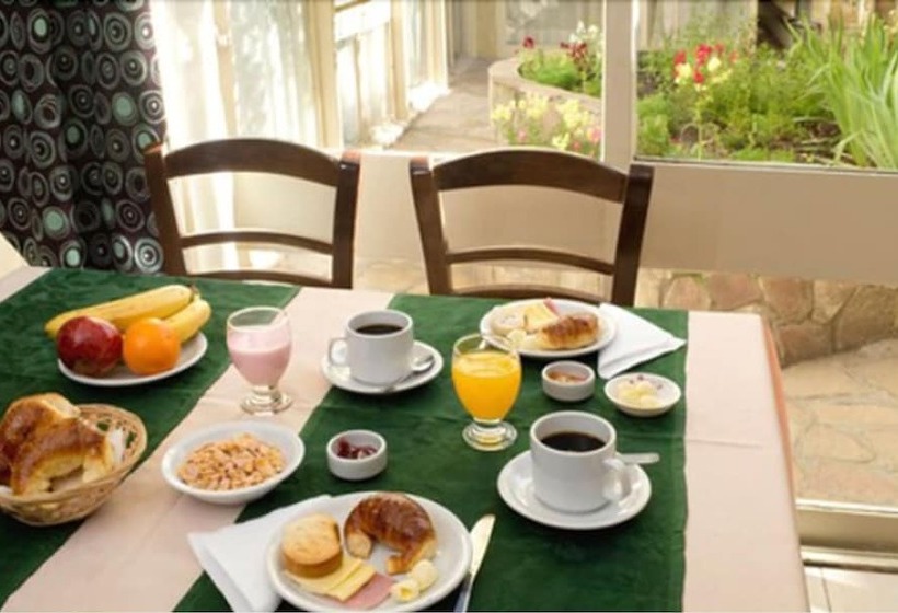 فندق Internacional