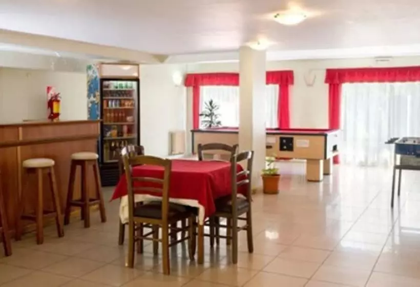 فندق Internacional