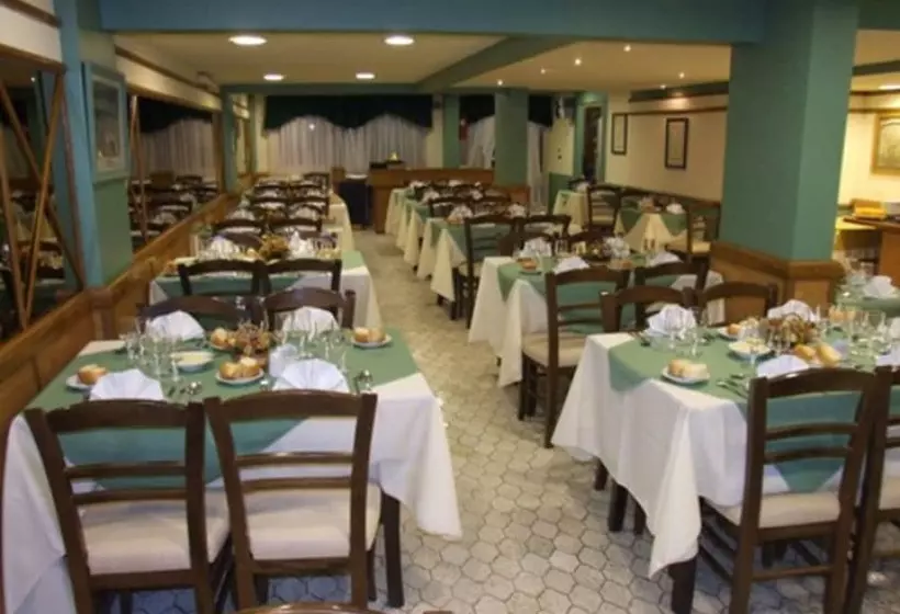 فندق Internacional