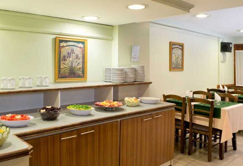 فندق Internacional